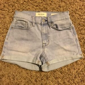 Pacsun “The Shortie” shorts light wash